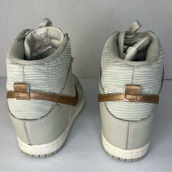 NIKE Dunk Sky Hi Light Bone-Sail-Metallic Red Bronze Women’s US 9.5 528899-013 - Picture 5 of 13